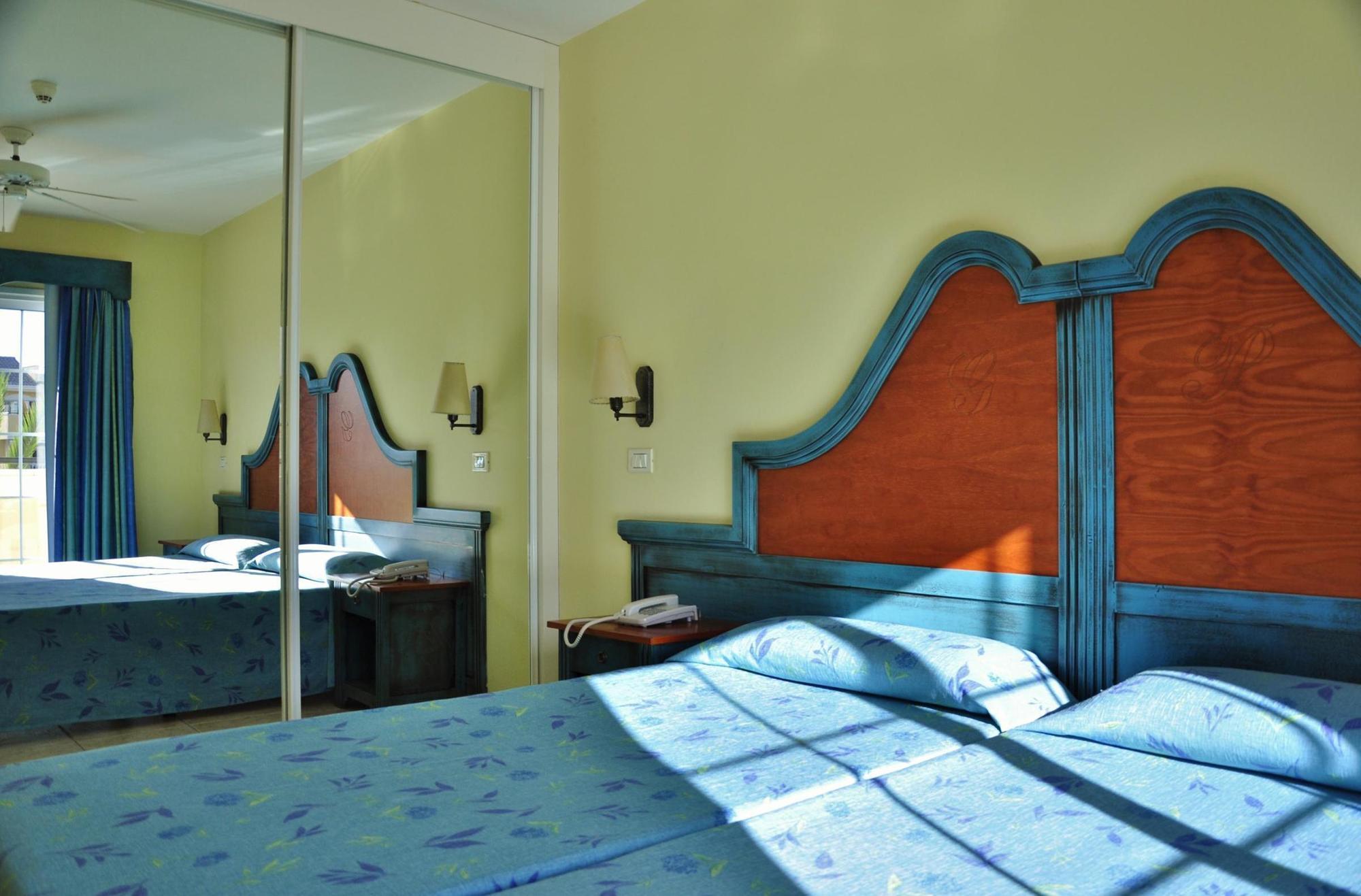 Apartamentos Granada Park Playa de las Américas Eksteriør billede