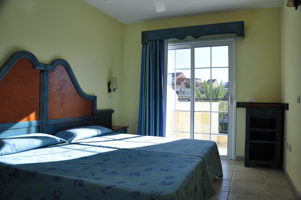 Apartamentos Granada Park Playa de las Américas Værelse billede